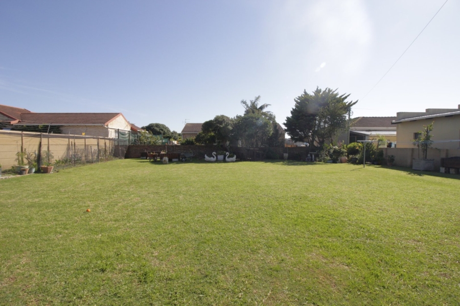 3 Bedroom Property for Sale in Wavecrest Eastern Cape